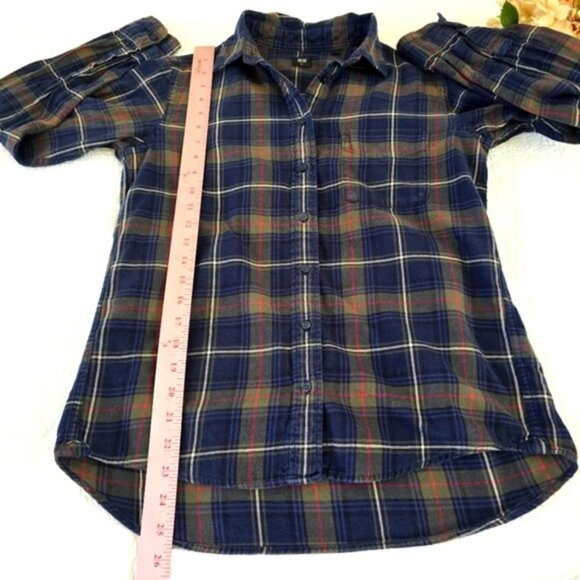 UniQlo Women's Button Down Flannel Shirt Size XS Green Blue Plaid Grunge Retro - Picture 7 of 12